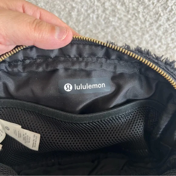 Lululemon Everywhere Fleece Black Belt‎ Bag Gold Hardware Purse